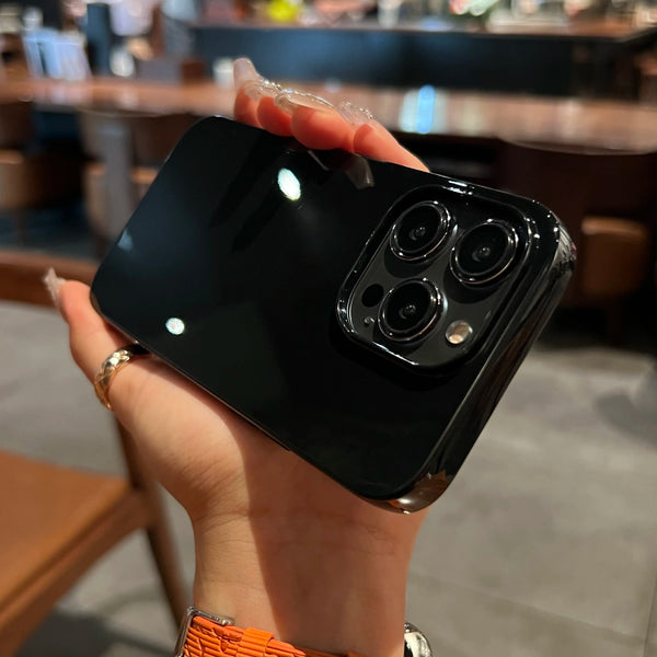 Monochrome Polka Dot Case