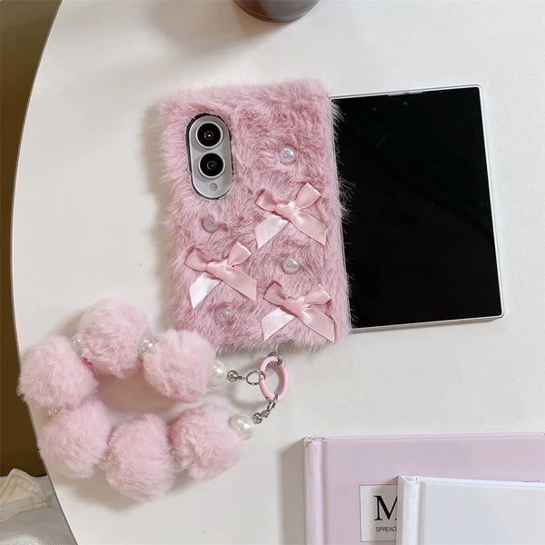 Detachable pastel pink pom-pom chain accessory